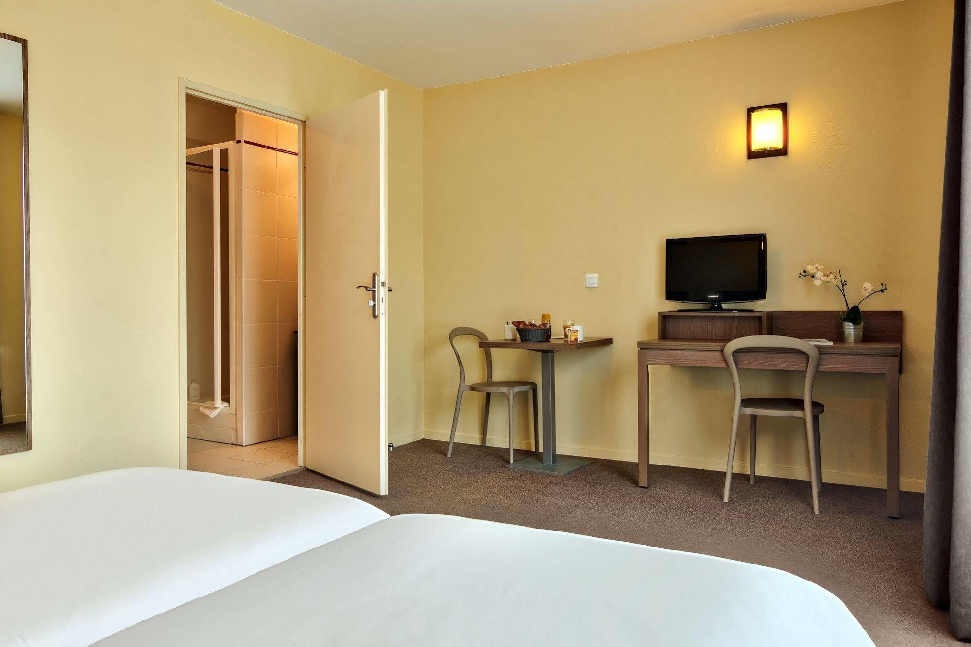 Zenitude Hotel-Residences Magny-Les-Hameaux Buitenkant foto